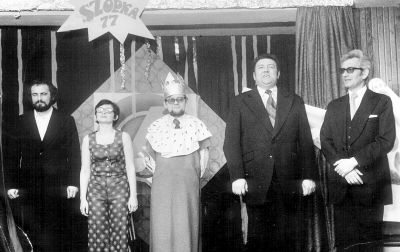 kabaret Meluzyna, od lewej: W. Kulawski, T. Moch-Sowa, M. Czarnota, R. Konieczkowski i A. Listwan (1977 r.), fot. Encyklopedia Rzeszowa